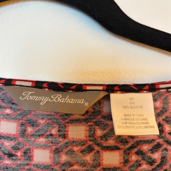 Ladies Tommy Bahamas Silk dress Small geometric print burgundy travel VTG Y2K - Picture 7 of 9